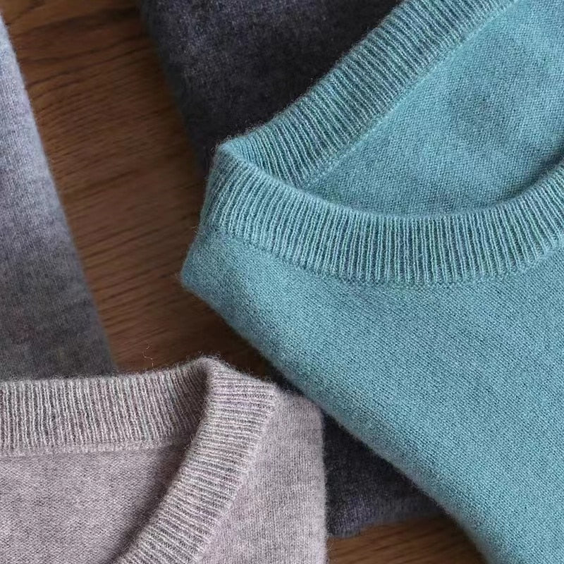 Men's Warm Casual Knitted Pullover Sweater - Premium standard wool, thick winter sweater with classic design, full sleeves, and versatile solid pattern. Ideal for men. Check sizing info. Stay cozy and stylish!