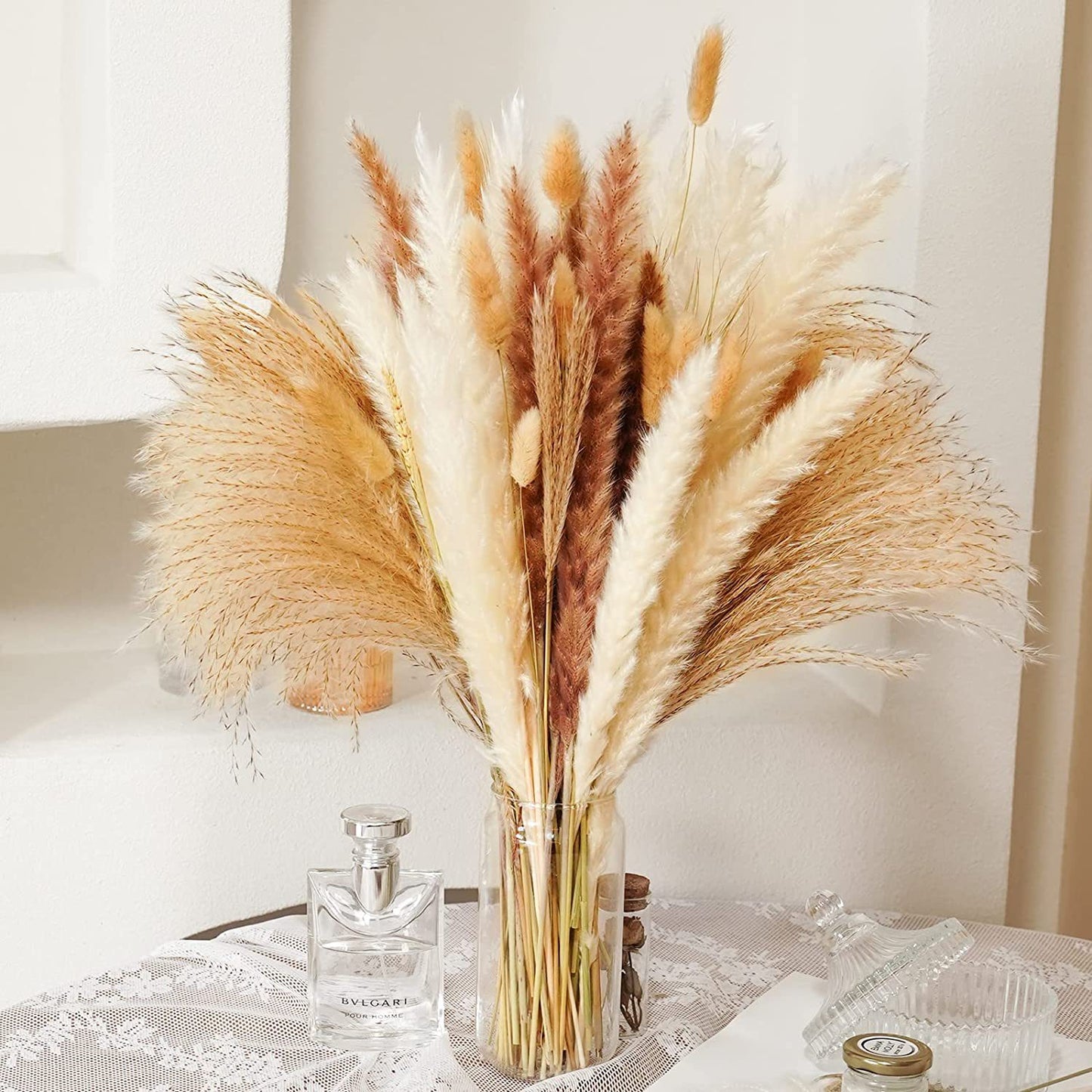Natural Dried Pampas Bouquet - Autumn home decoration with dried flowers. Ideal for weddings, parties, and more.