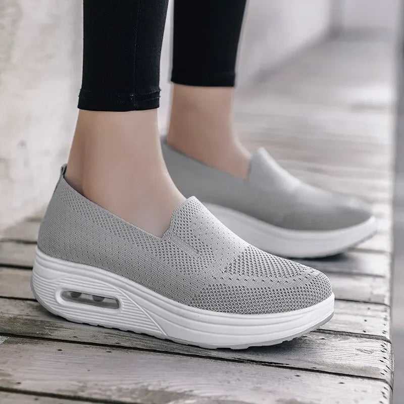 Women's Mesh Breathable Summer Loafers - Solid Color, Round Toe, Slip-On Design, Perfect for Casual Summer Wear