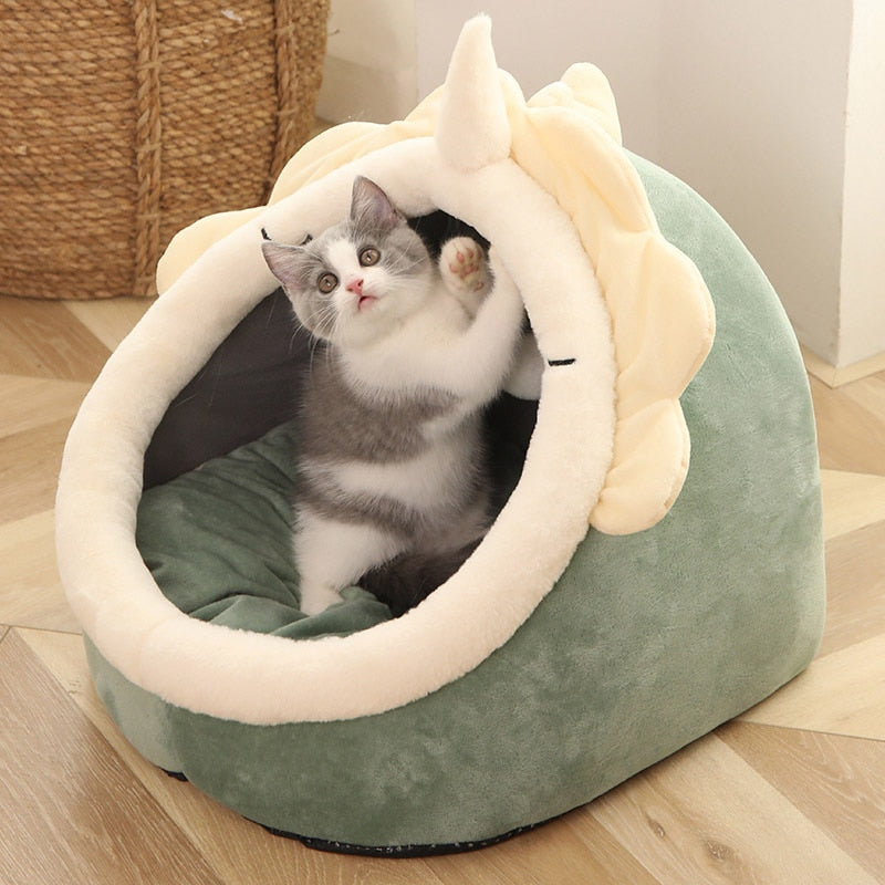 Warm Soft Cat Bed - Cozy Comfort for Cats - 100% Cotton Material - Snug and Relaxing Retreat - Prioritize Your Cat's Comfort - Provide Luxury to Your Feline Friend!