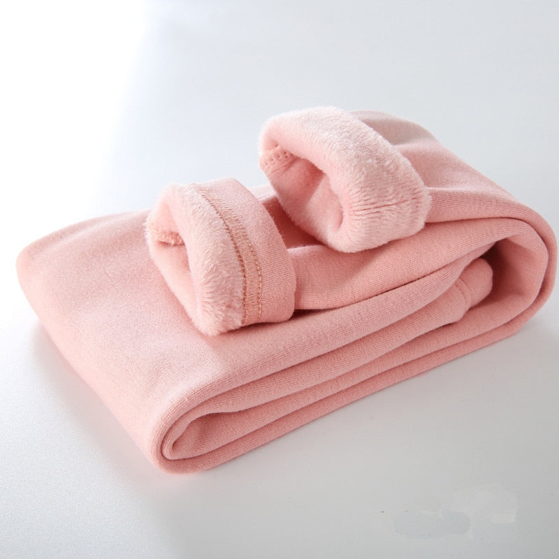 The pants are made of thick cotton and come in a variety of colors.