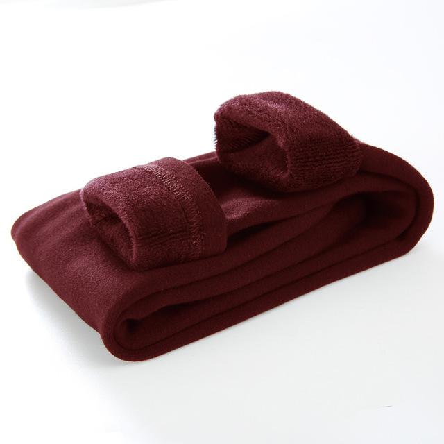 The pants are made of thick cotton and come in a variety of colors.