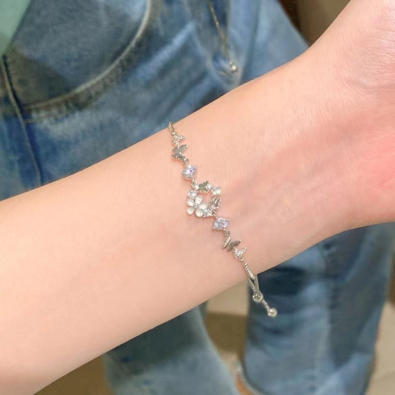 Cute and trendy crystal pearl chain bracelet for girls who love fashion.