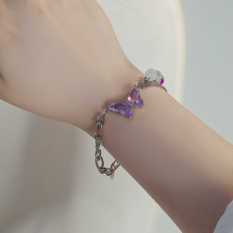 Cute and trendy crystal pearl chain bracelet for girls who love fashion.