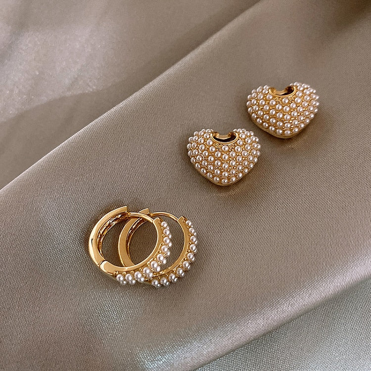 Peach Sweet Pearl Heart Earrings - a beautiful and feminine accessory for any occasion. Ideal gift for your loved one.