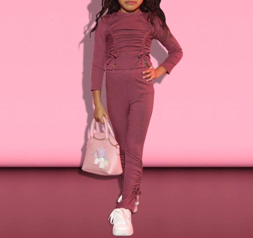 Image of stylish Elastic Slim Sportswear Set for Mommy and Me, made of polyester. Perfect for mother-daughter workouts. Grab yours now while supplies last!