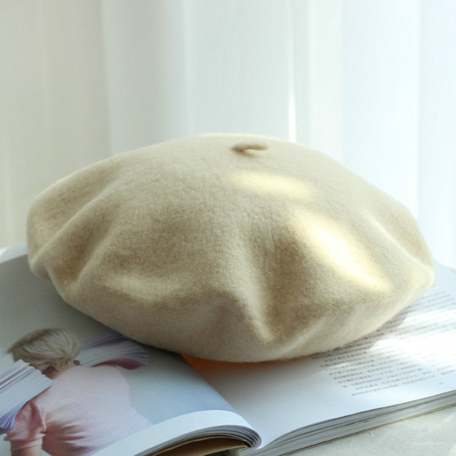 Wool French Beret Beanie made of soft material perfect for the cooler months. Available in multiple colors. Pair it with your off-duty outfits and represent TRT brand. Get yours now!