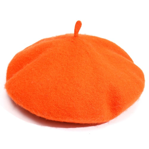 Wool French Beret Beanie made of soft material perfect for the cooler months. Available in multiple colors. Pair it with your off-duty outfits and represent TRT brand. Get yours now!