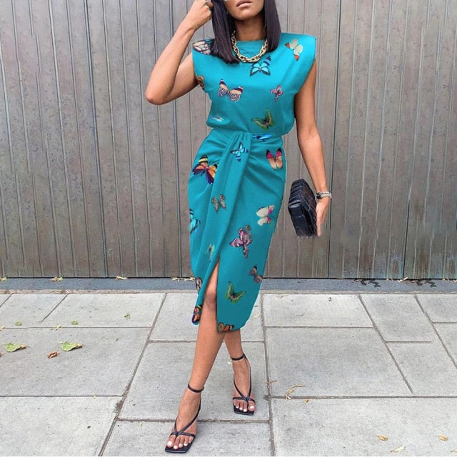 Spring Casual Long Sleeve Dress - A stylish and versatile dress for any occasion, perfect for a romantic date night or cocktails with friends