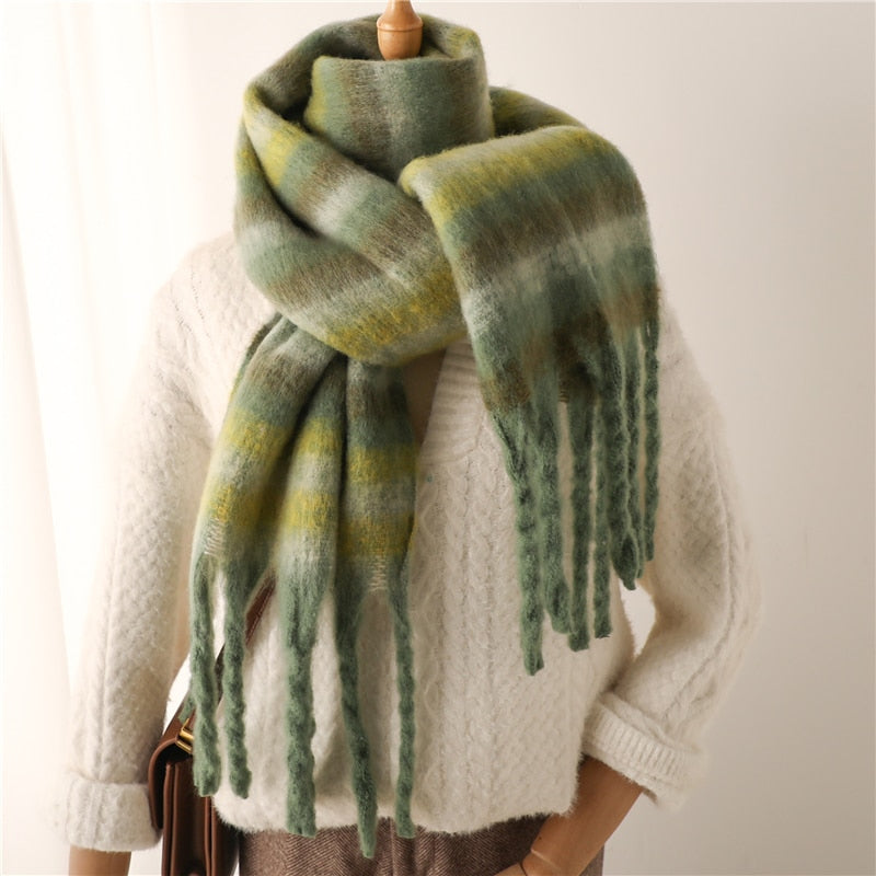 Cashmere Thick Scarf - Versatile accessory for fashion and warmth - 260x35cm size - Polyester, viscose, cashmere imitation blend - Classic plaid pattern - Order now for style and comfort!