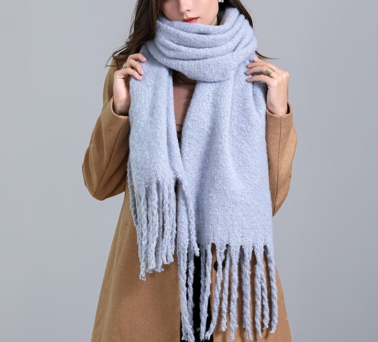 Cashmere Thick Scarf - Versatile accessory for fashion and warmth - 260x35cm size - Polyester, viscose, cashmere imitation blend - Classic plaid pattern - Order now for style and comfort!