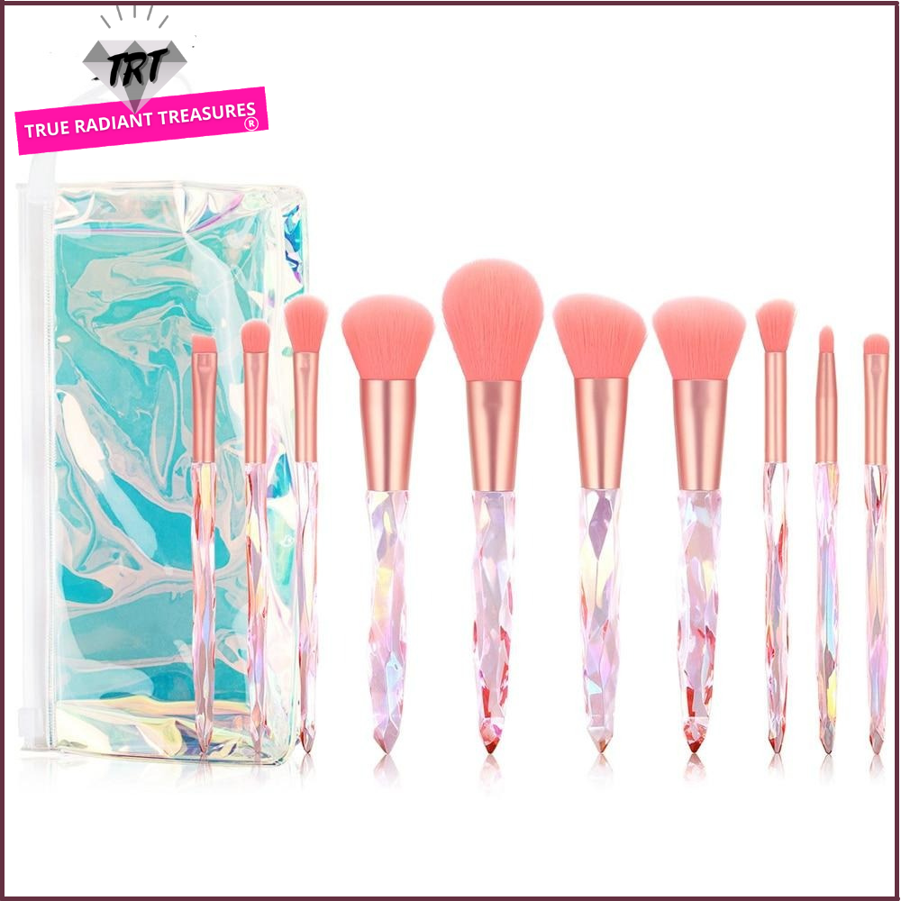 Makeup Brush Set - Versatile brushes for various makeup applications, high-quality synthetic hair, soft and dense bristles, sets of 6 or 10 brushes to choose from.