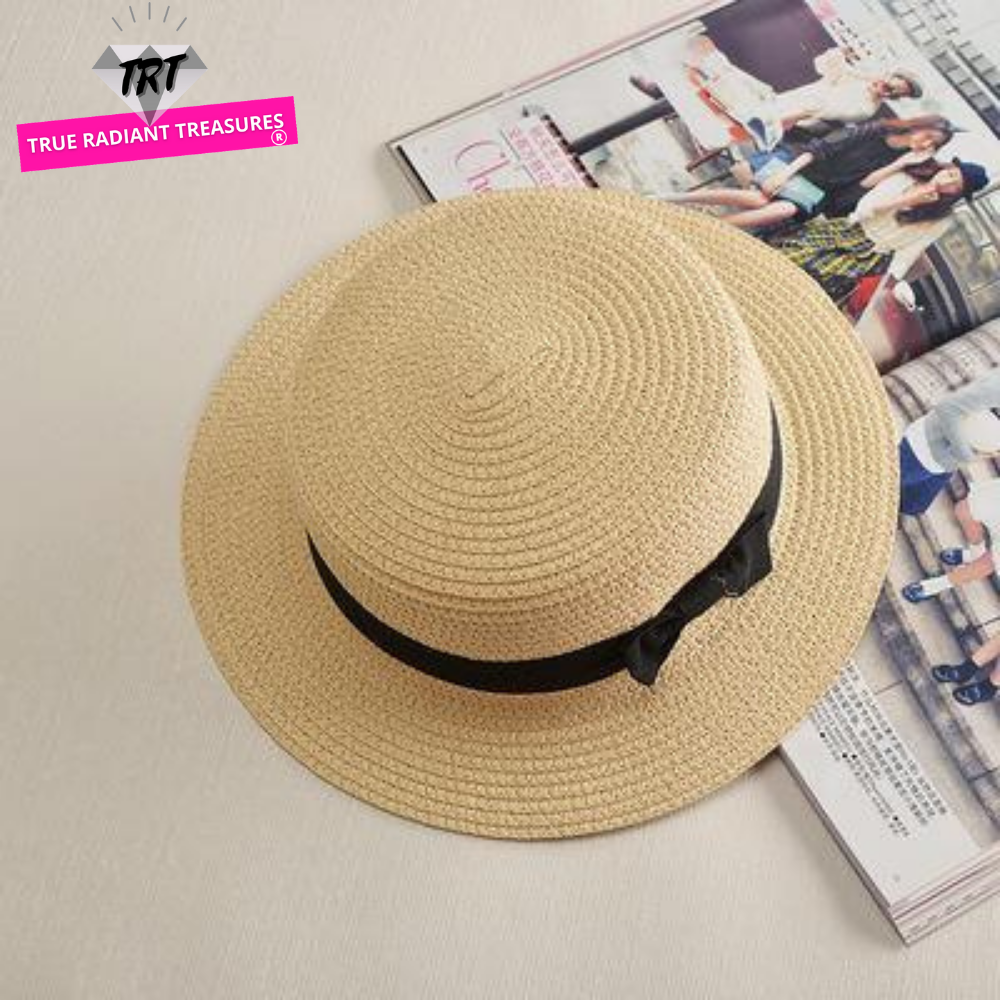 Stylish and durable summer beach hat made of straw and paper. Perfect for protecting you from the sun's heat while looking fashionable.