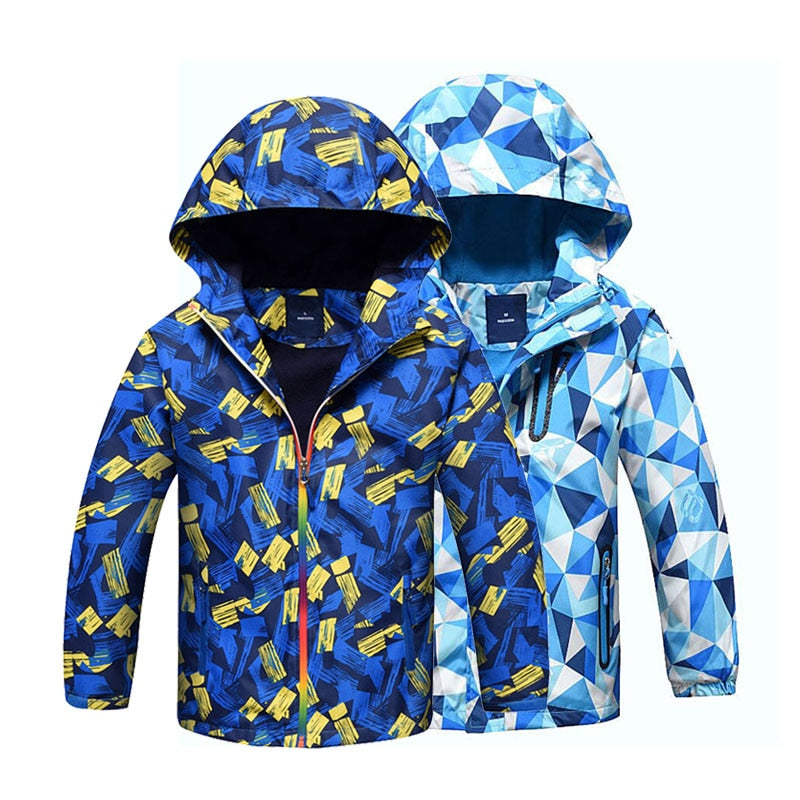 Waterproof and windproof hooded jacket, perfect for the colder months. Made of durable polyester, this stylish and comfortable jacket comes in different colors and sizes to suit your child's preferences.