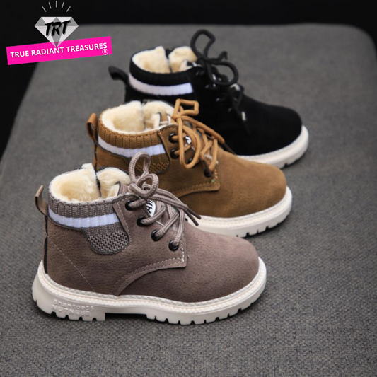 Stylish leather shoes suitable for school and various activities. These shoes have a thick lining for warmth and are made of high-quality materials. Available in different sizes to fit your boys.