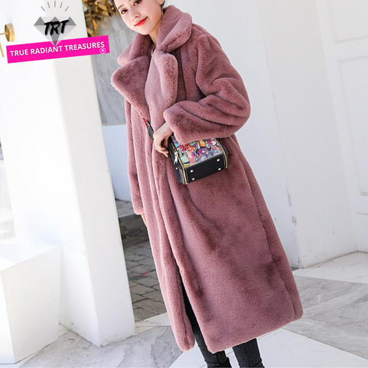 Stylish and warm fur coat with rabbit fur and faux fur for cozy winter wear.