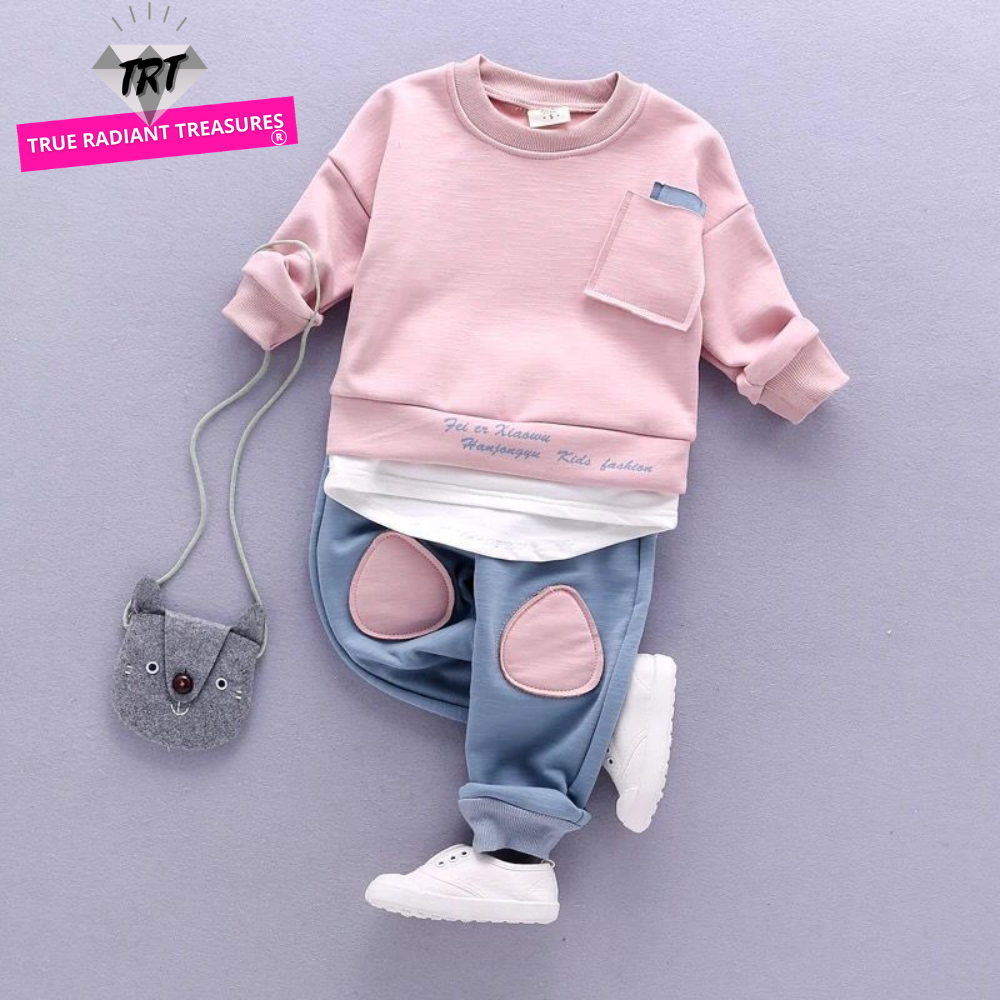 A long-sleeved casual sportswear made of light and breathable cotton, perfect for kids to wear during spring and summer. The cute color adds to its appeal, making it a must-have for your kids' wardrobe. Get it now and spend quality time with your kids in comfort and style.