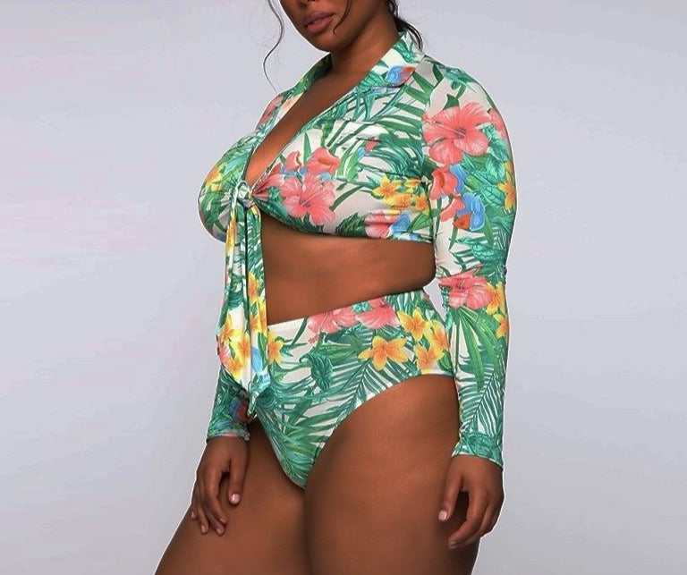 Women's Plus-size Bikini Set with tropical print