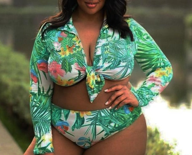 Women's Plus-size Bikini Set with tropical print