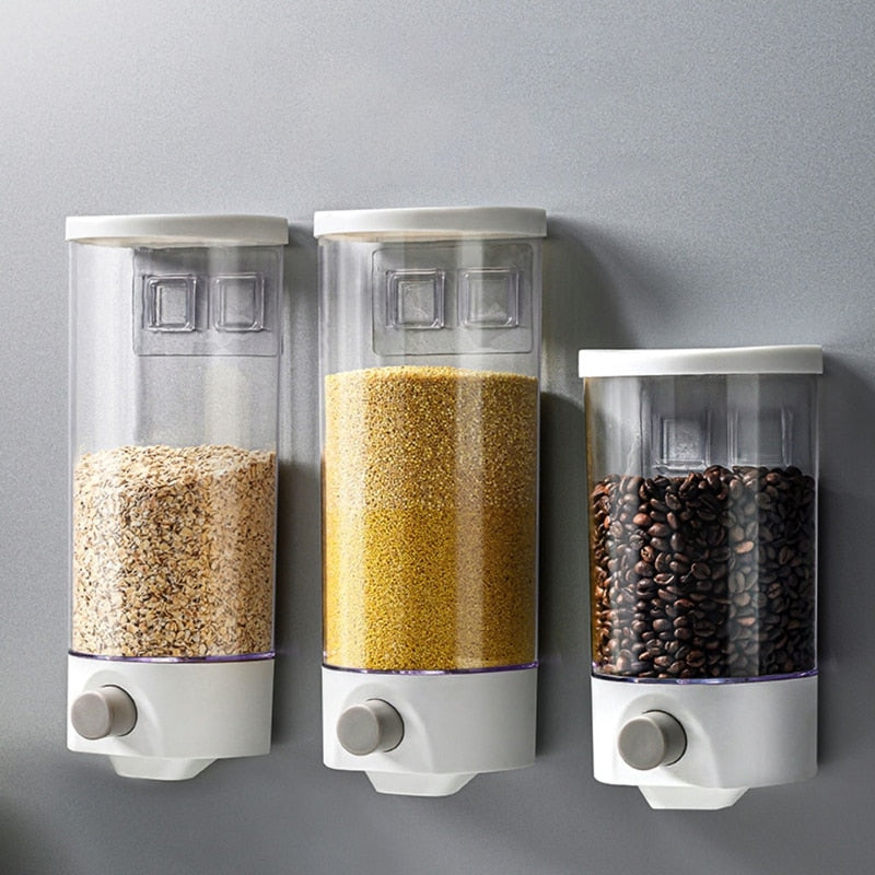 Automatic food dispenser with transparent body, 1.5L capacity, and easy installation