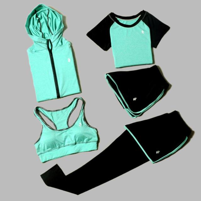 High Waist Sports Short Set: Stylish and comfortable spandex shorts and crop tank set for workouts and casual wear.